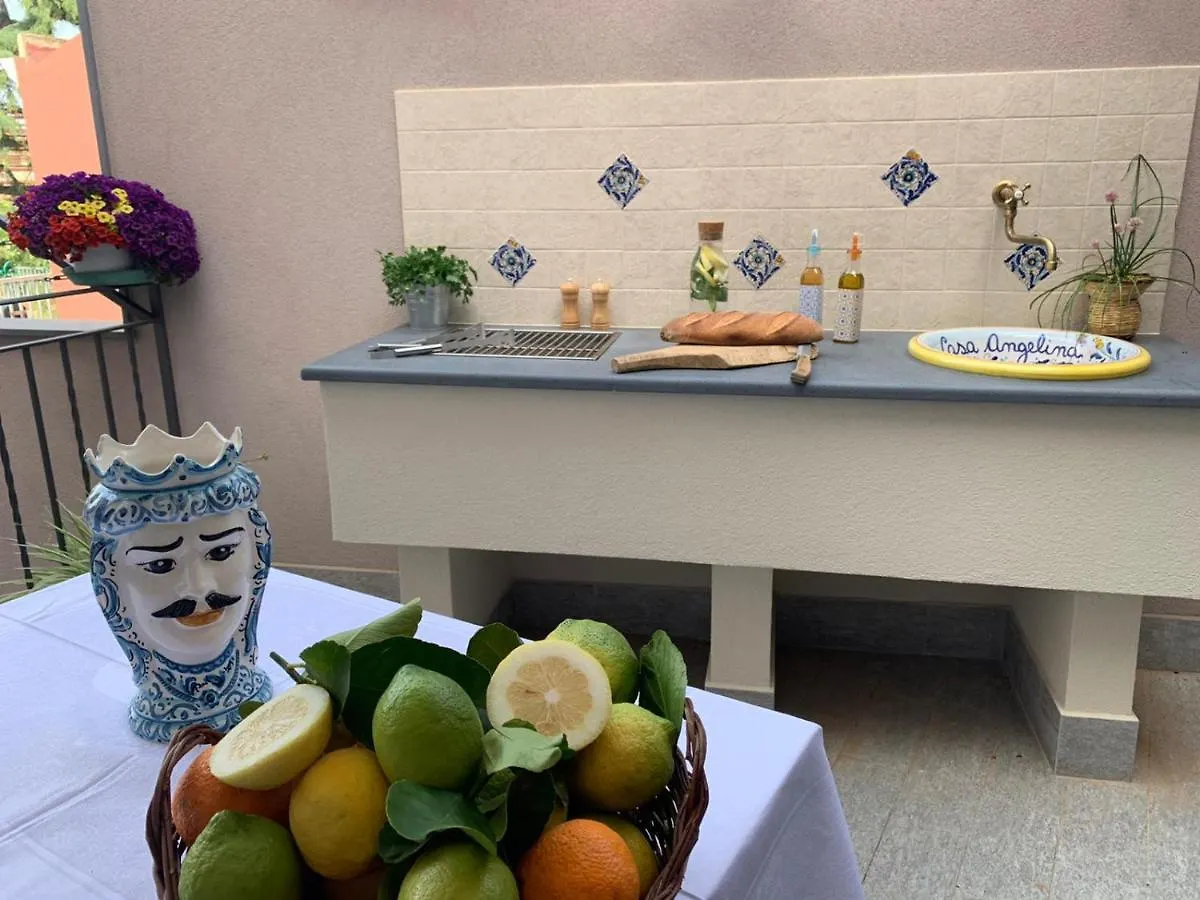 Casa Angelina A Due Passi Dal Mare Βίλα Acireale 0*,  Ιταλία