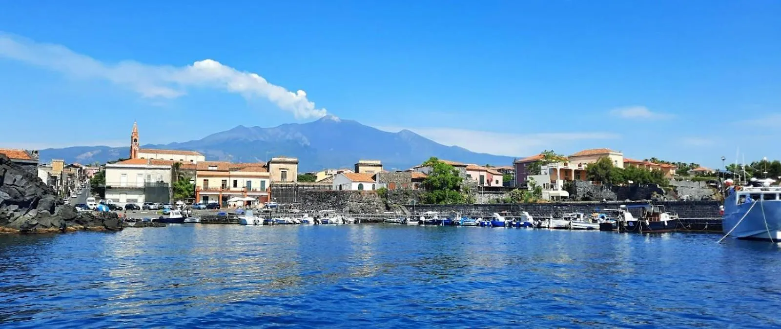 Holiday home Casa Angelina A Due Passi Dal Mare Villa Acireale Italy